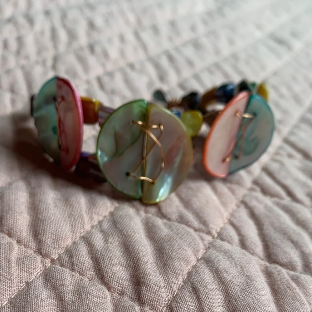 Colorful Shell Bracelet - Picture 1 of 6